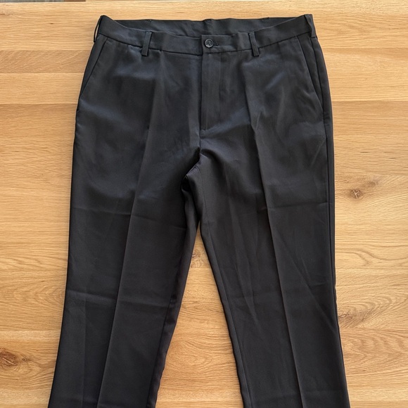Izod Other - NWT Izod Men's Black Dress Pants - Classic Straight Fit